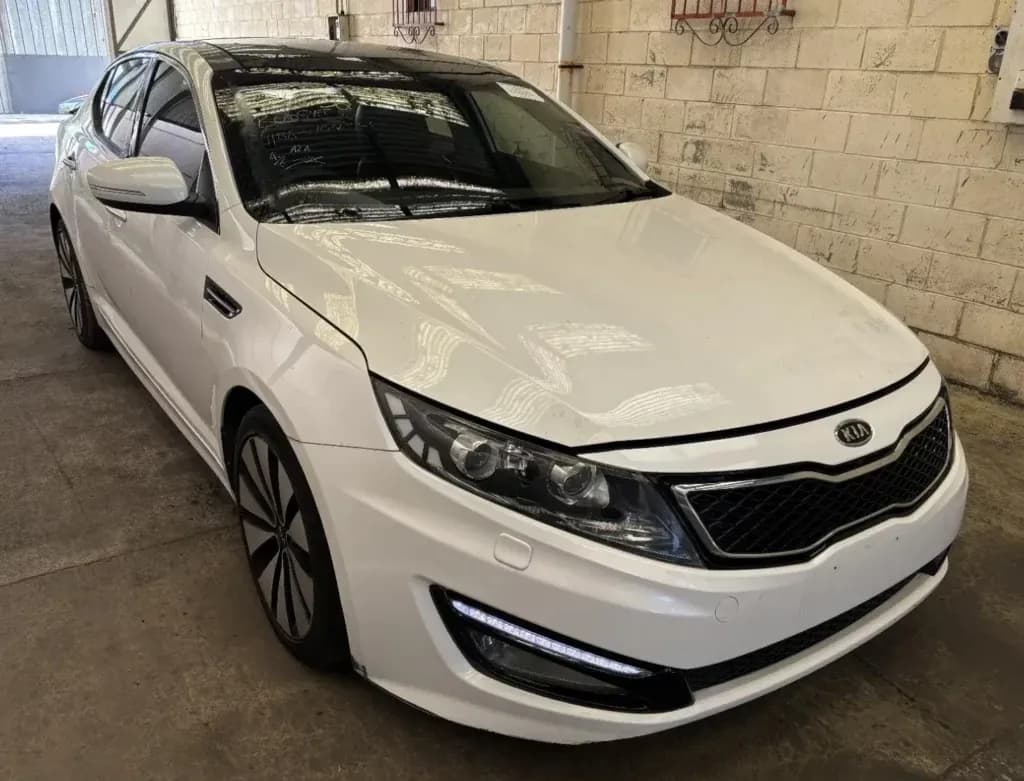 2011 Kia Optima Platinum 2.4 G4KJ - photo 2
