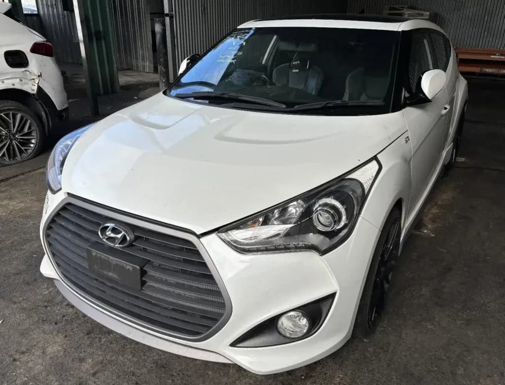 2015 HYUNDAI VELOSTER SR TURBO 1.6 MANUAL G4FJ