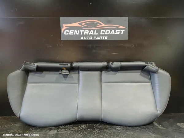 2nd Seat (Rear Seat)