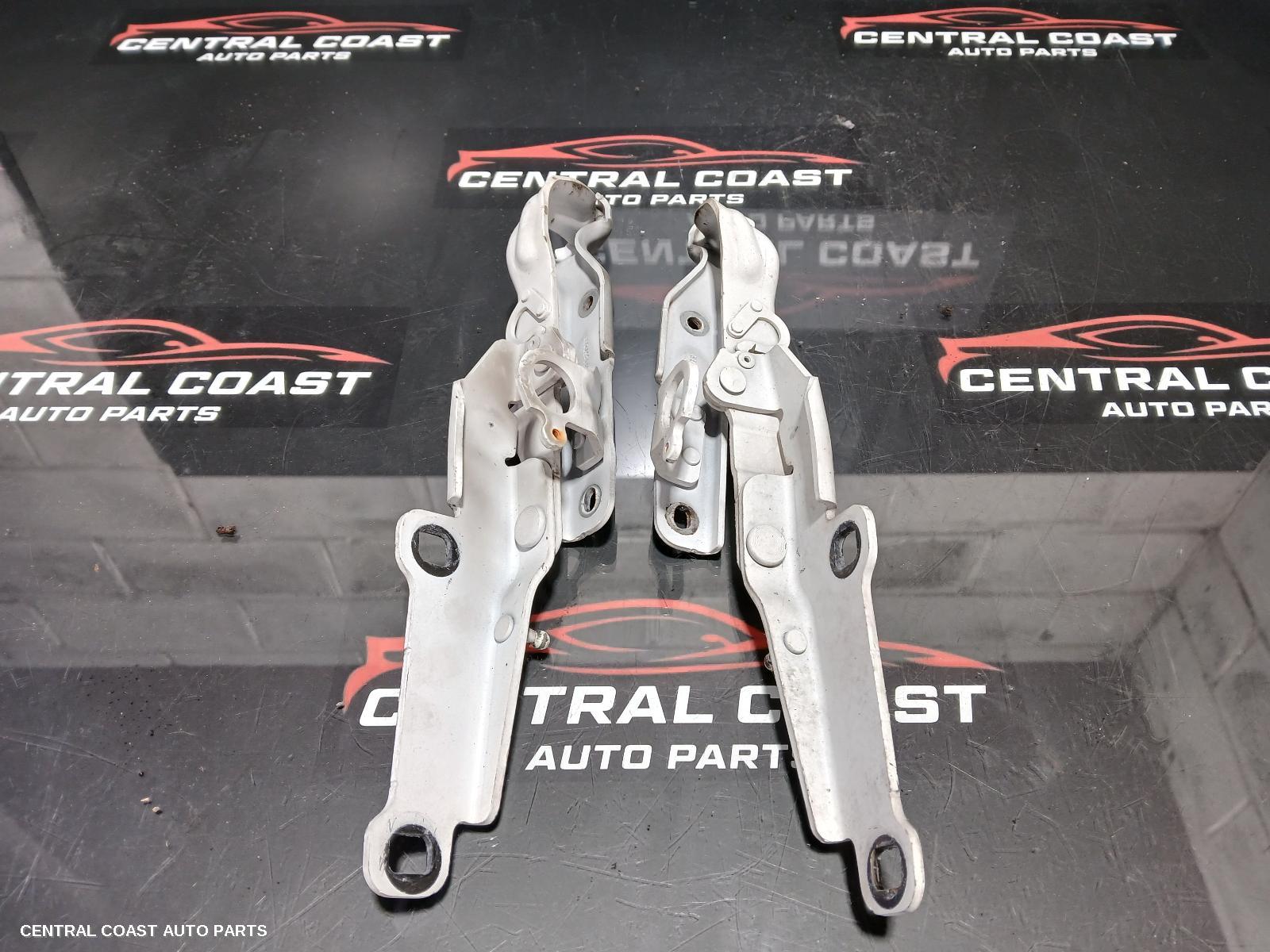 Bonnet Hinge Strut