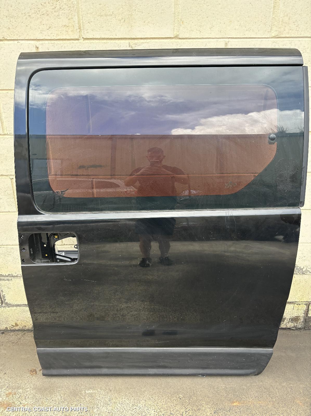 Left Rear Door Sliding