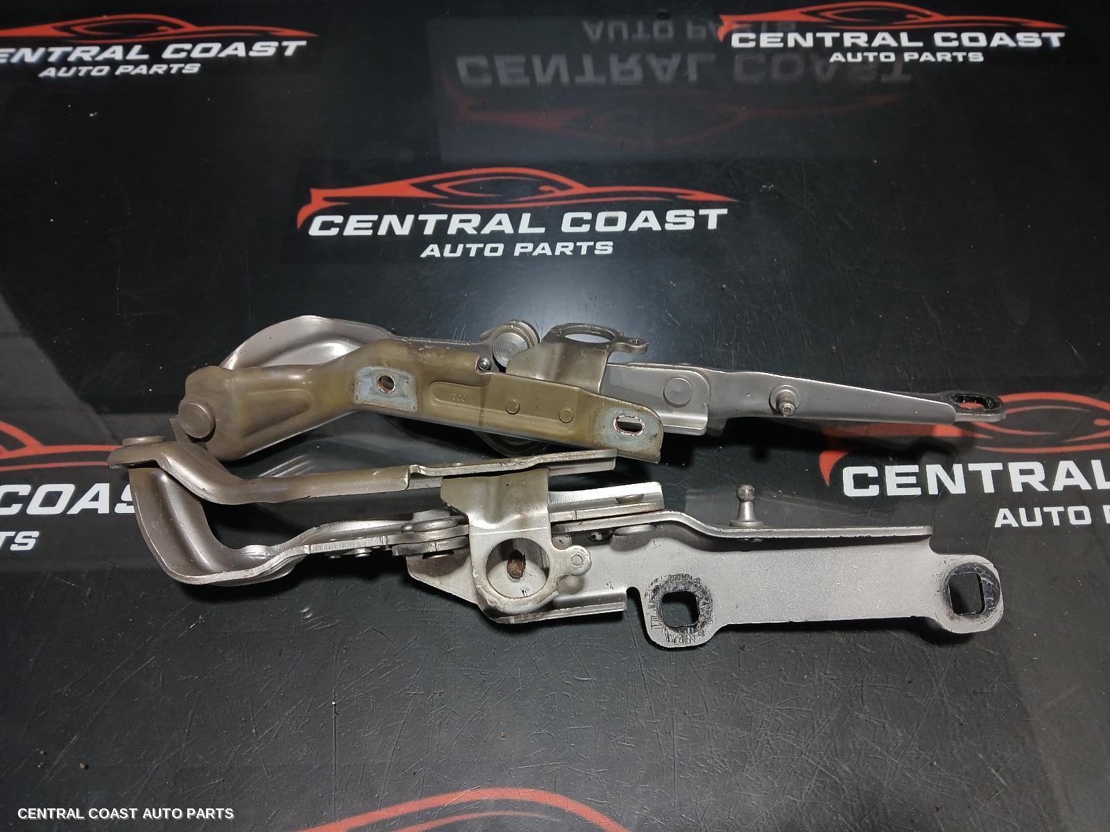 Bonnet Hinge Strut