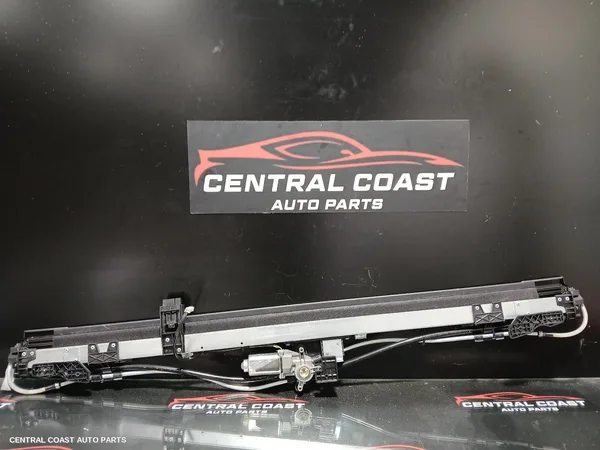 PARCEL_SHELF_CARGO_BLIND