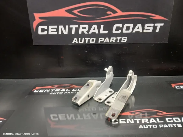 Bonnet Hinge/Strut
