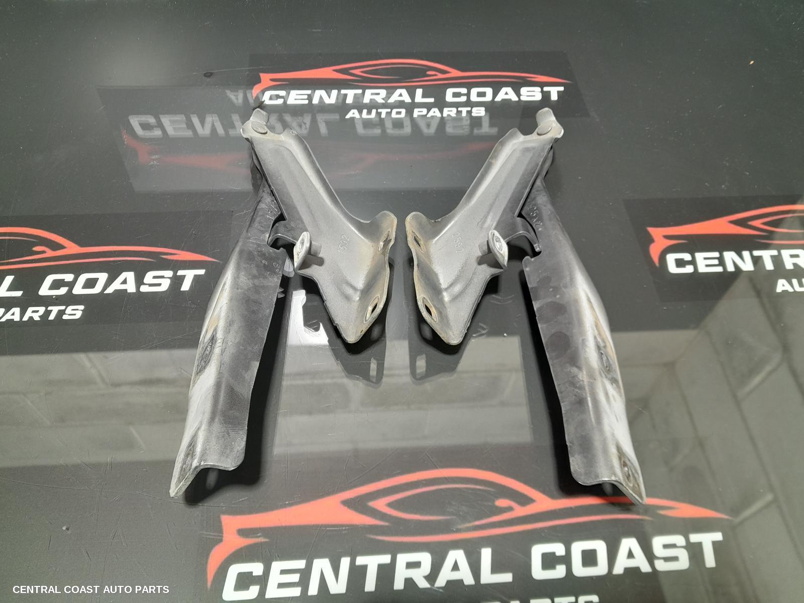 Bonnet Hinge Strut