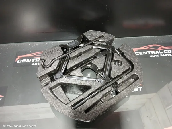 Jack/Tool Kit
