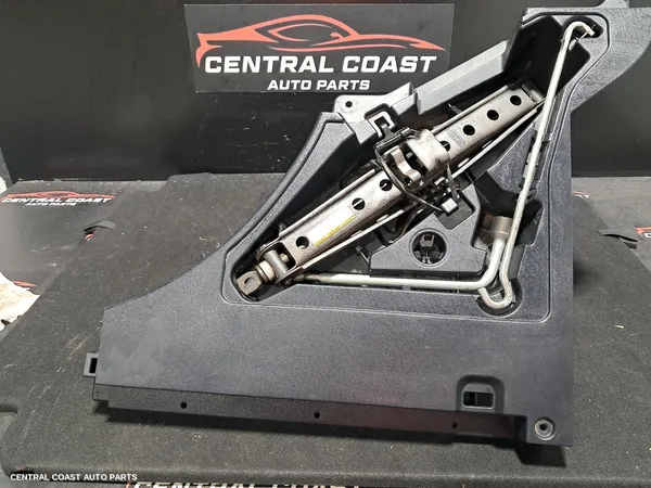Jack/Tool Kit