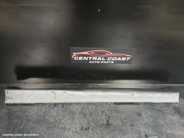 Side Step/Skirt
