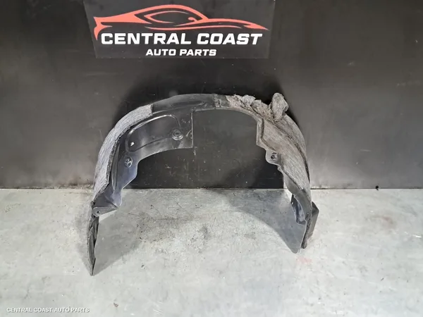 Right Guard Liner