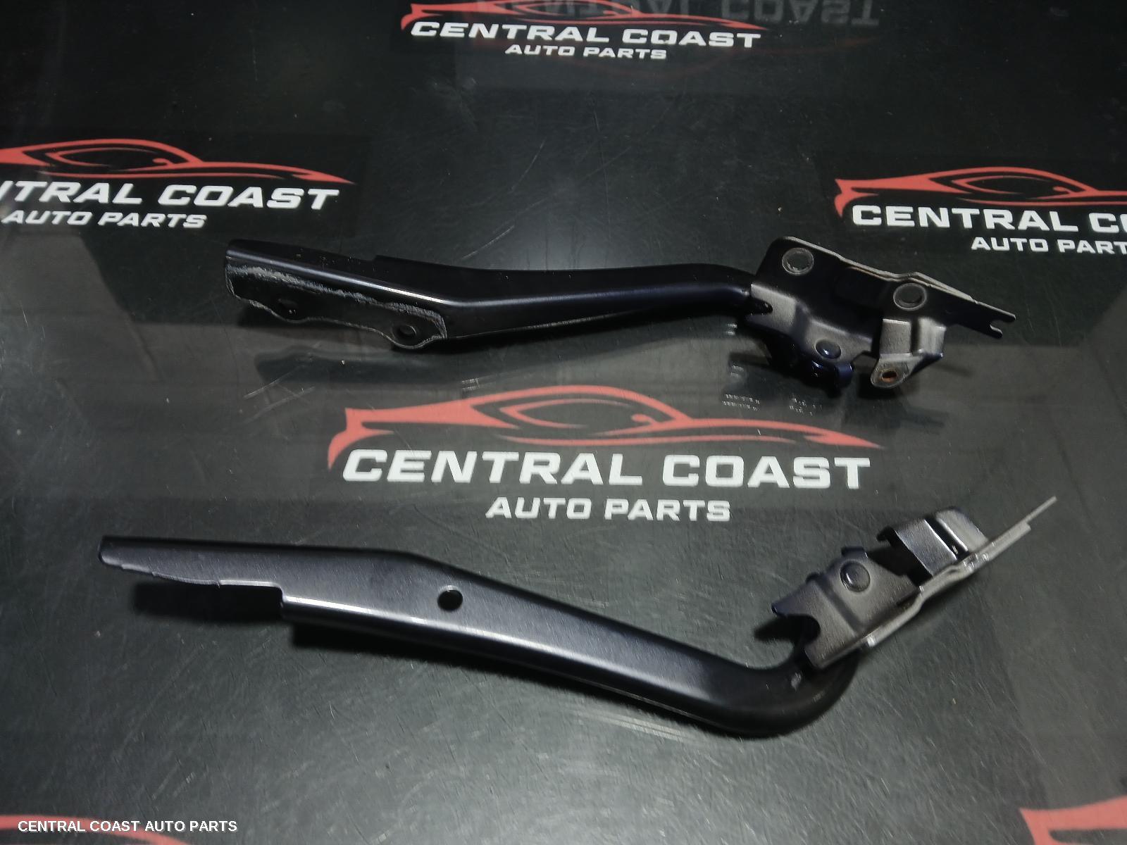 Bonnet Hinge Strut