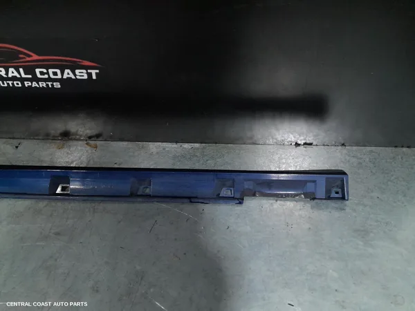 Side Step/Skirt