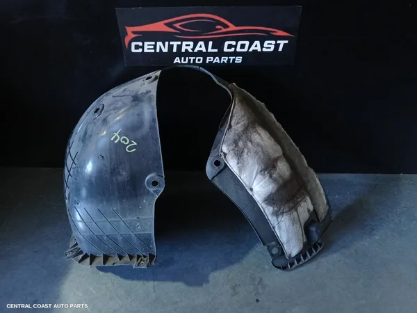 Right Guard Liner
