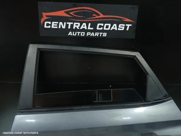 Left Rear Door/Sliding