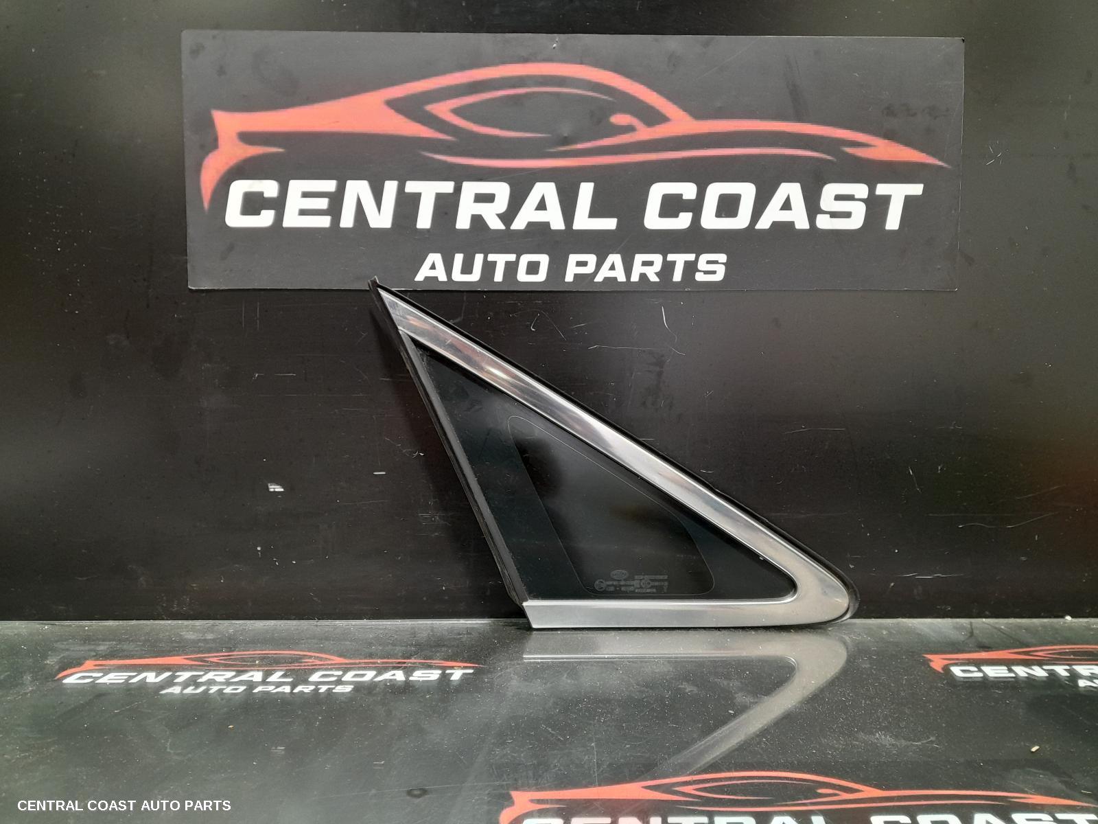 Right Front 1 4 Door Glass