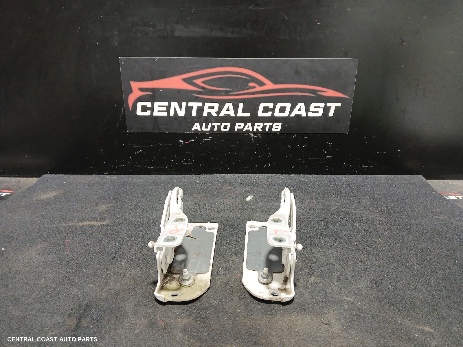 Bonnet Hinge Strut