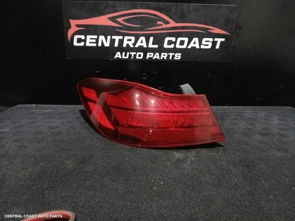 Left Taillight
