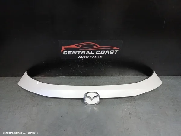 Rear Garnish