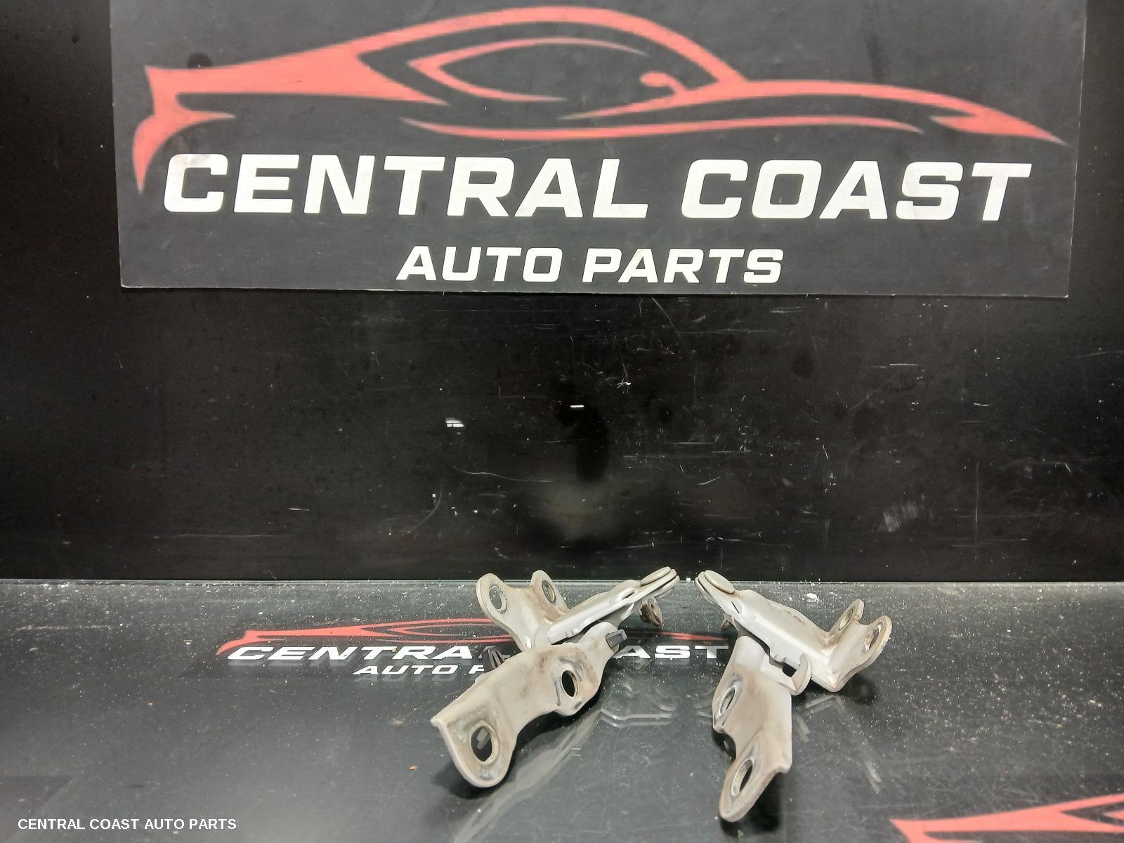 Bonnet Hinge Strut