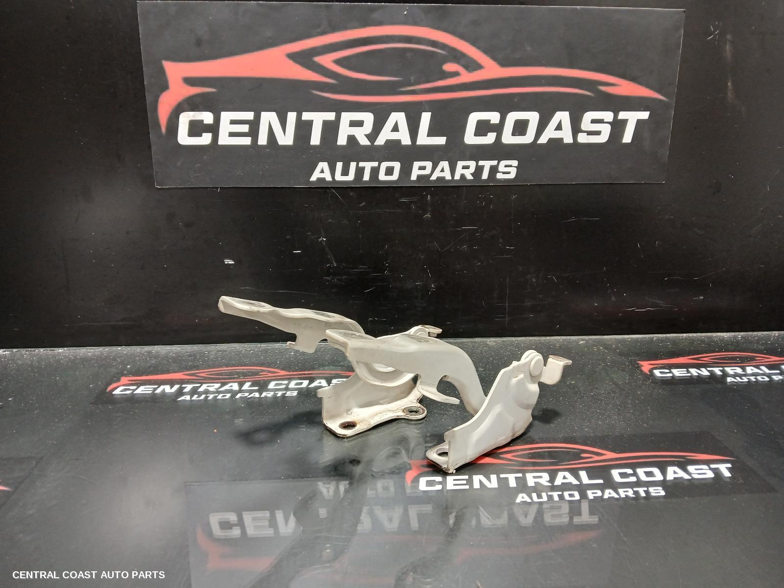 Bonnet Hinge Strut