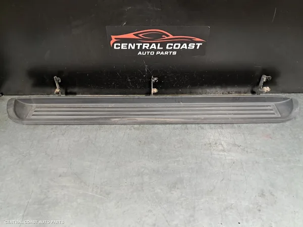 Side Step/Skirt