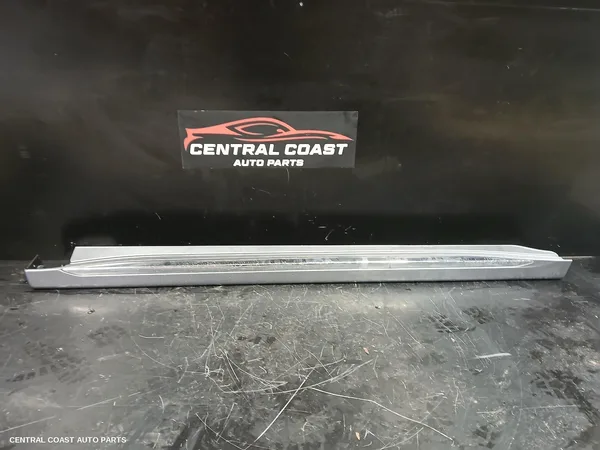 Side Step/Skirt