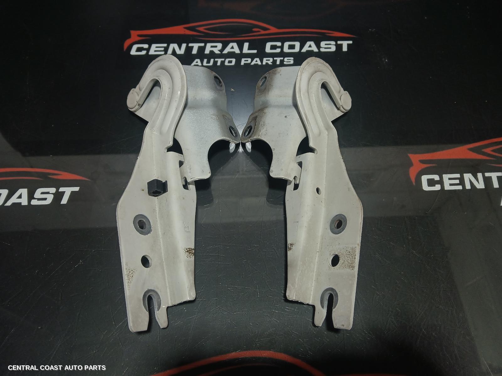 Bonnet Hinge Strut