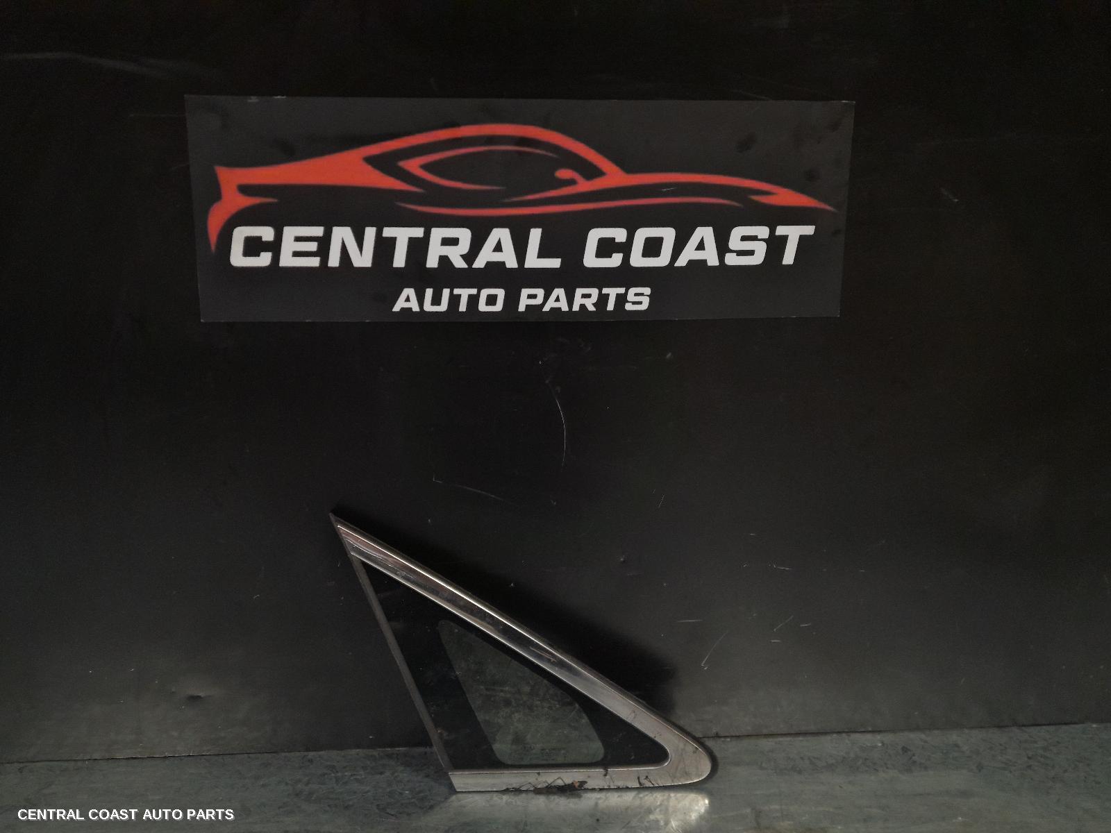 Right Front 1 4 Door Glass