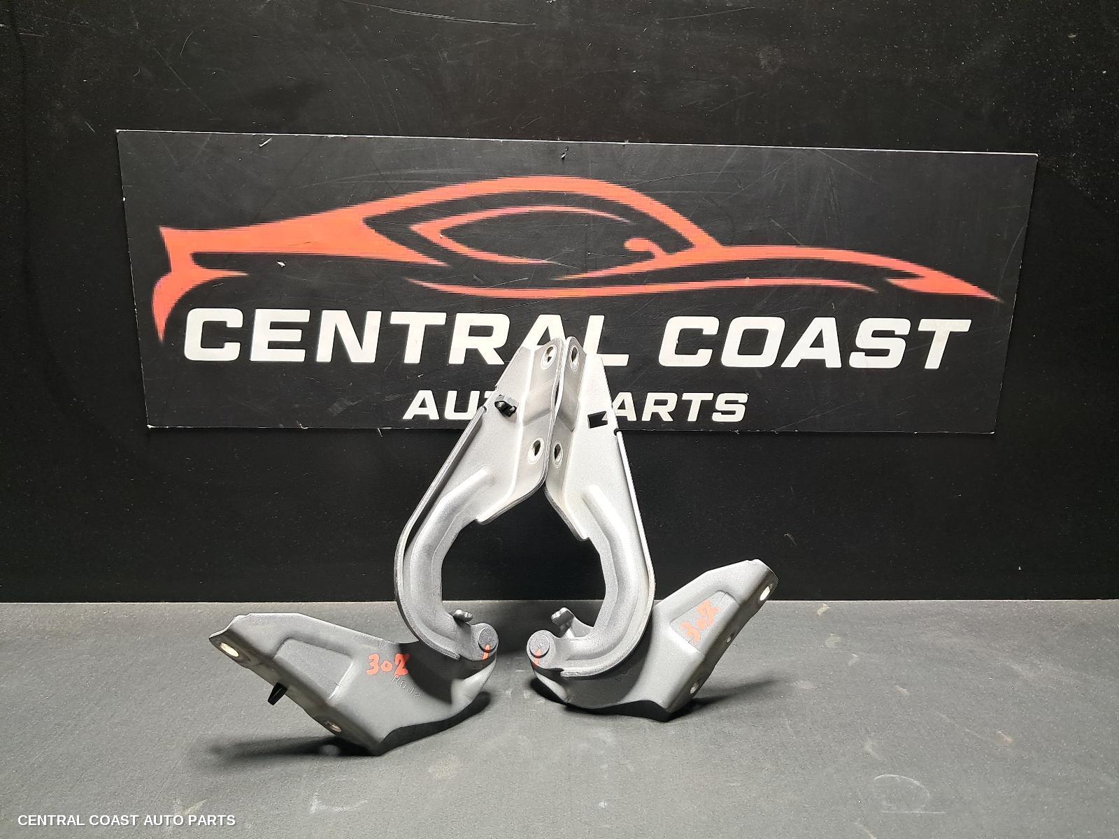 Bonnet Hinge Strut