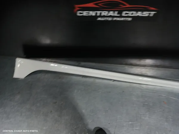 Side Step/Skirt