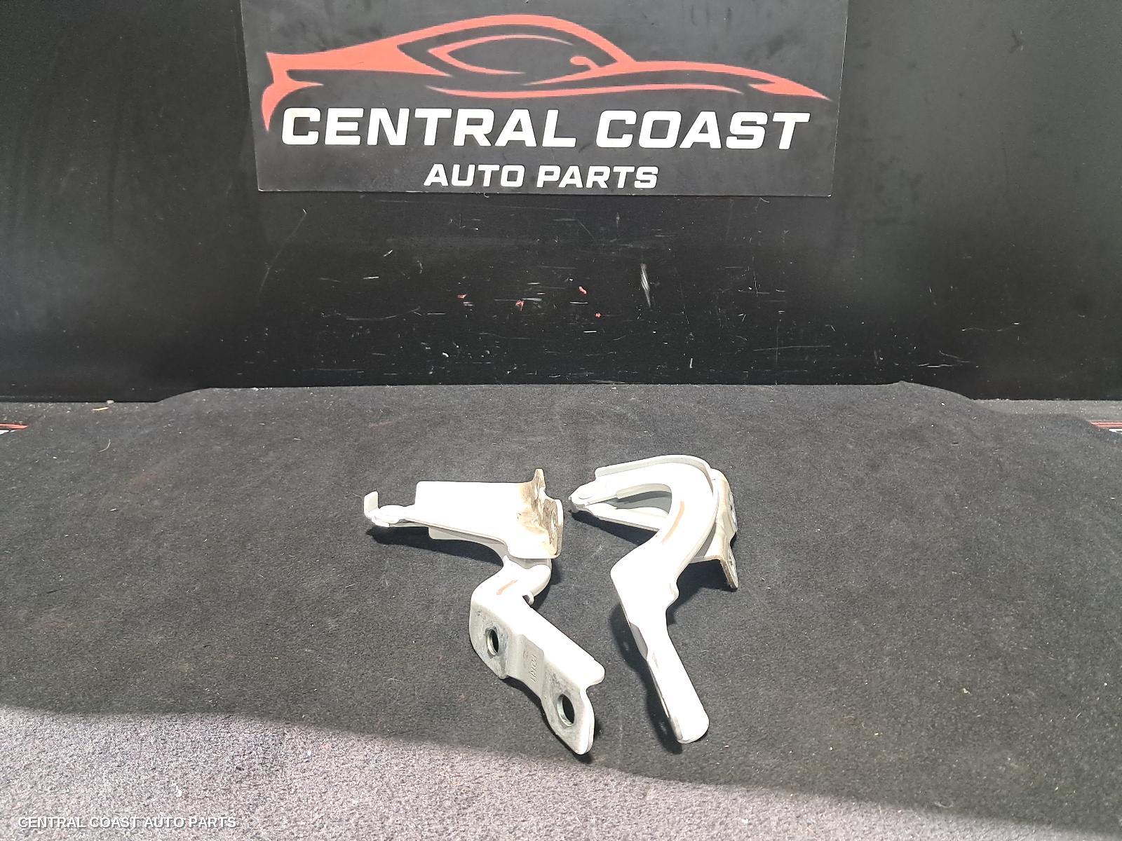 Bonnet Hinge Strut