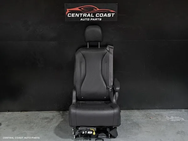 2nd Seat (Rear Seat)