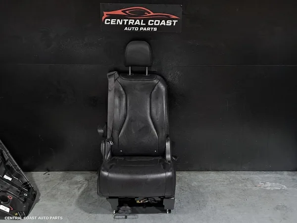 2nd Seat (Rear Seat)