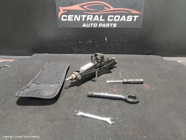 Jack/Tool Kit