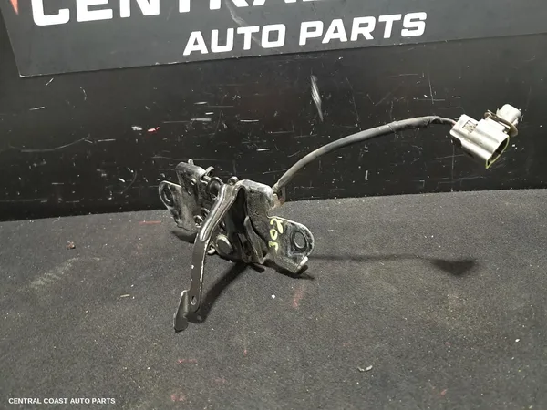 Bonnet Lock/Support
