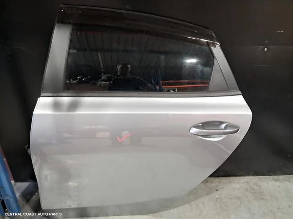 Left Rear Door/Sliding