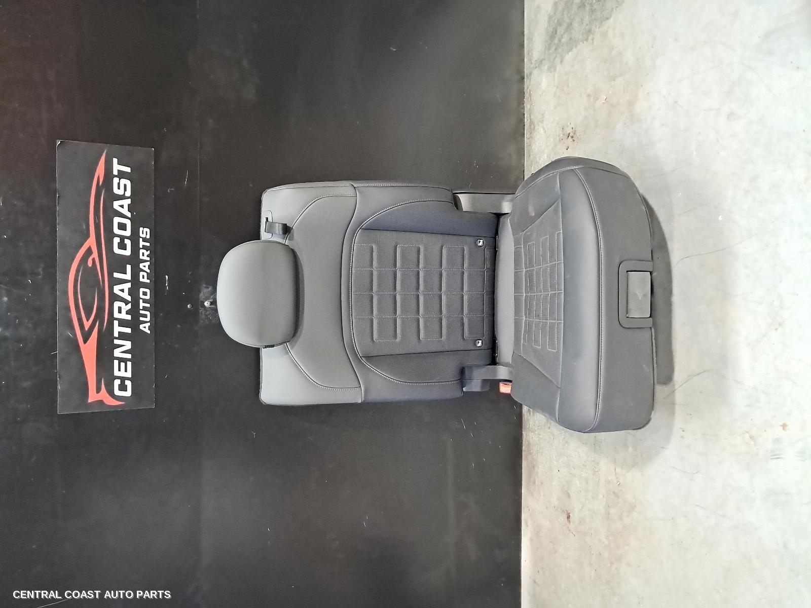 2nd Seat (rear Seat)