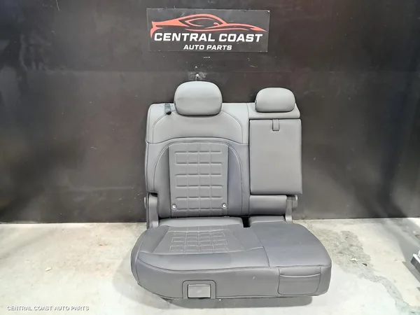 2nd Seat (Rear Seat)