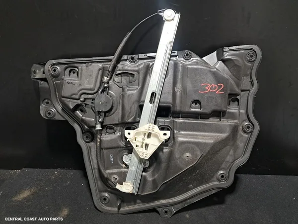 Left Front Window Reg/Motor